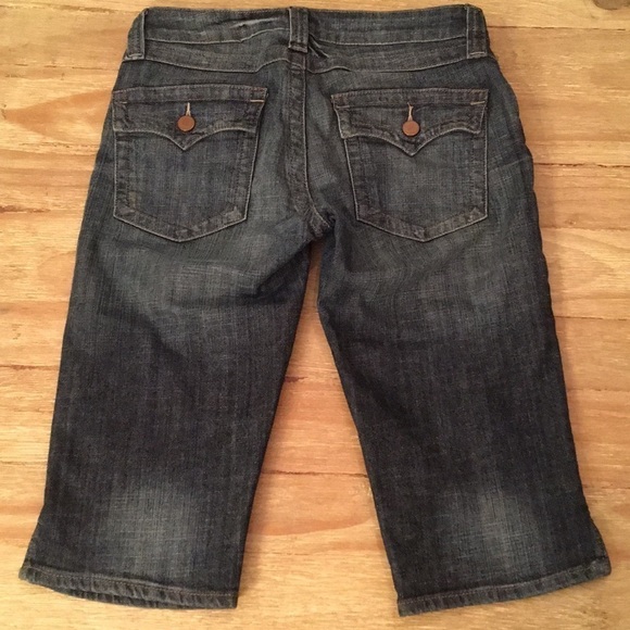ARDEN B Denim Bermuda Capri Shorts Distressed Flap - Picture 1 of 5
